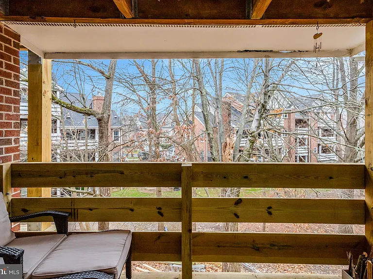 7598 N Lakeside Village Dr — Photo 8