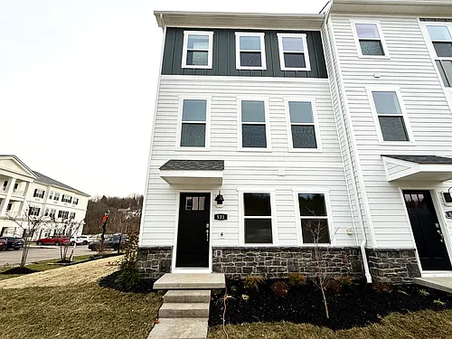 531 Cooper St Photo 1