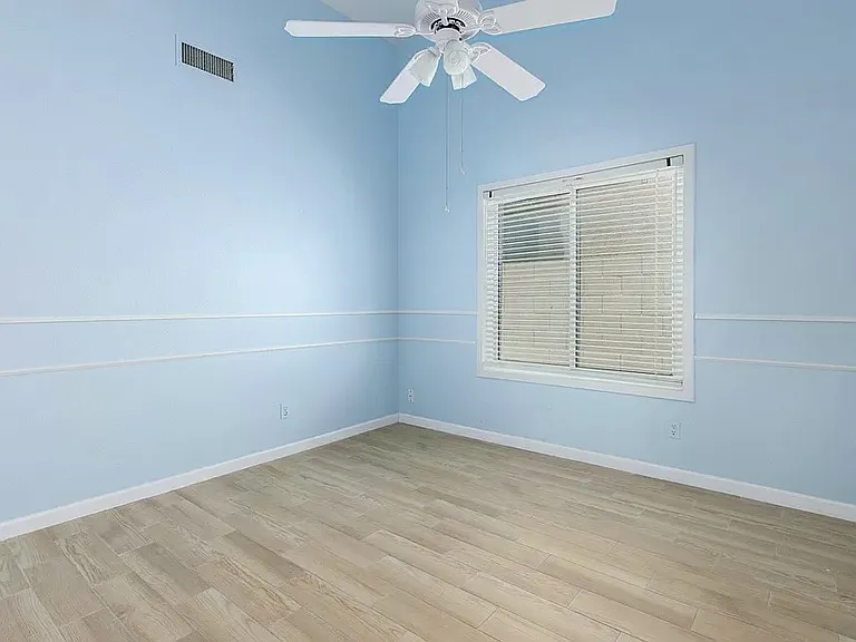 658 N Poplar Ct — Photo 6