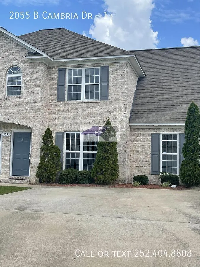 3 bed, 2.5 bath, $1,850 — Photo 2