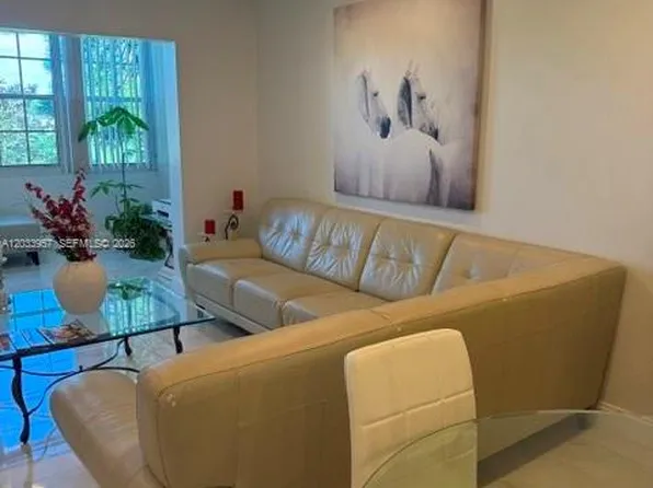7797 Golf Circle Dr APT 208J, Pompano Beach, FL 33063