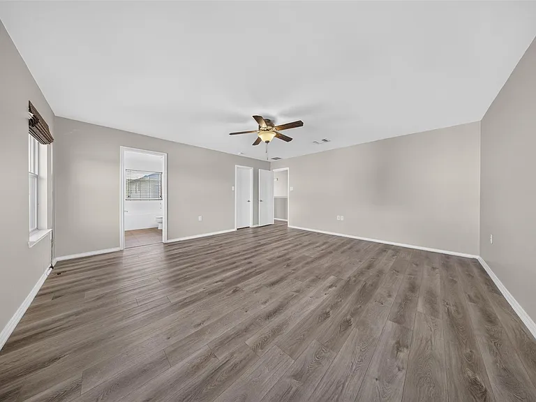 9001 Bird Brook Ln — Photo 19