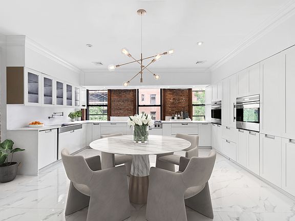 5th image of 108 W 73rd St APT 3
