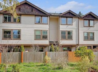 14020 32nd Ave NE APT D, Seattle, WA 98125