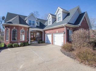 4206 Sunny Crossing Dr, Louisville, KY 40299