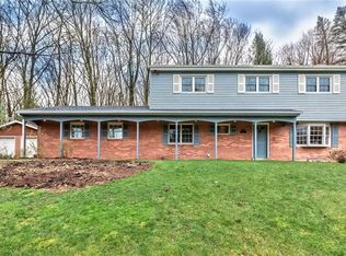 828 Lake Rd, Bradfordwoods, PA 15015