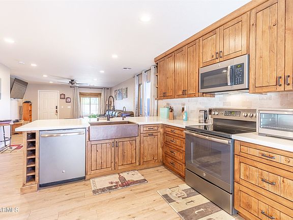 5th image of 20581 N 93rd Ave