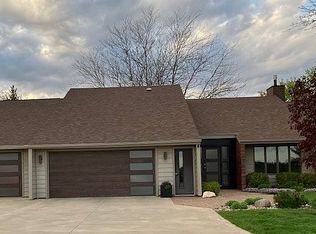 306 W Pleasant Ridge Rd, Carroll, IA 51401