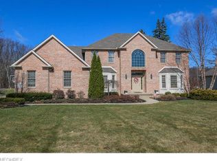 3287 Linden Pl, Canfield, OH