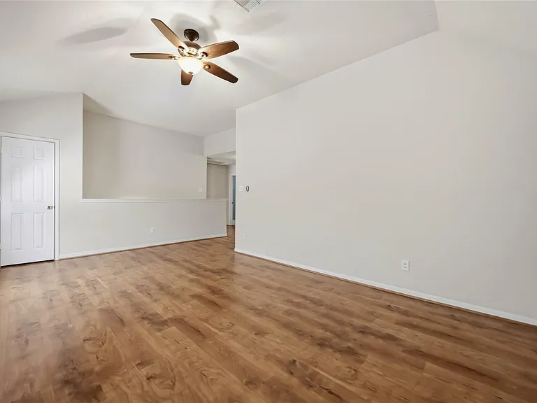 29526 Winton Wood Way — Photo 17