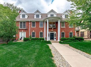 1230 W 61st Ter, Kansas City, MO 64113