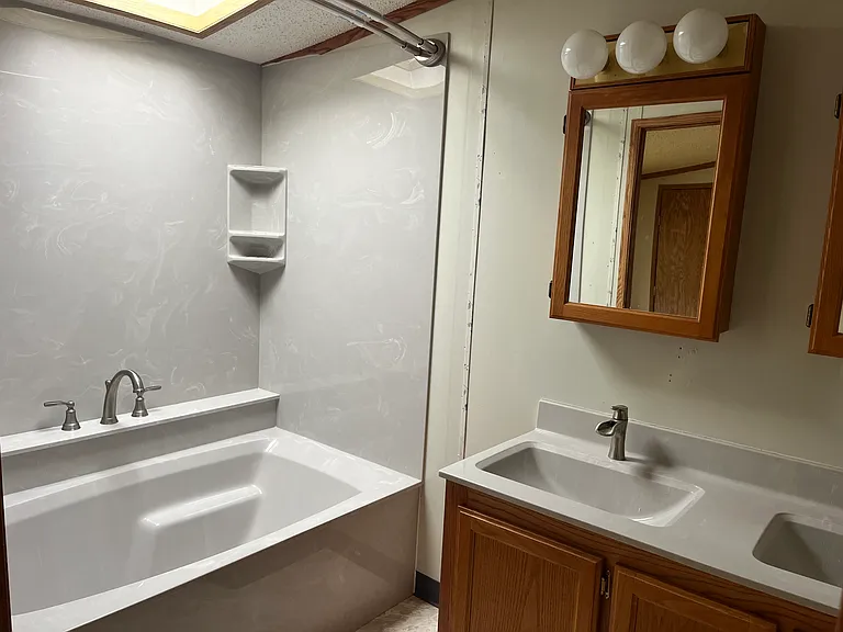 3951 S Mentor Ave #12 — Photo 23
