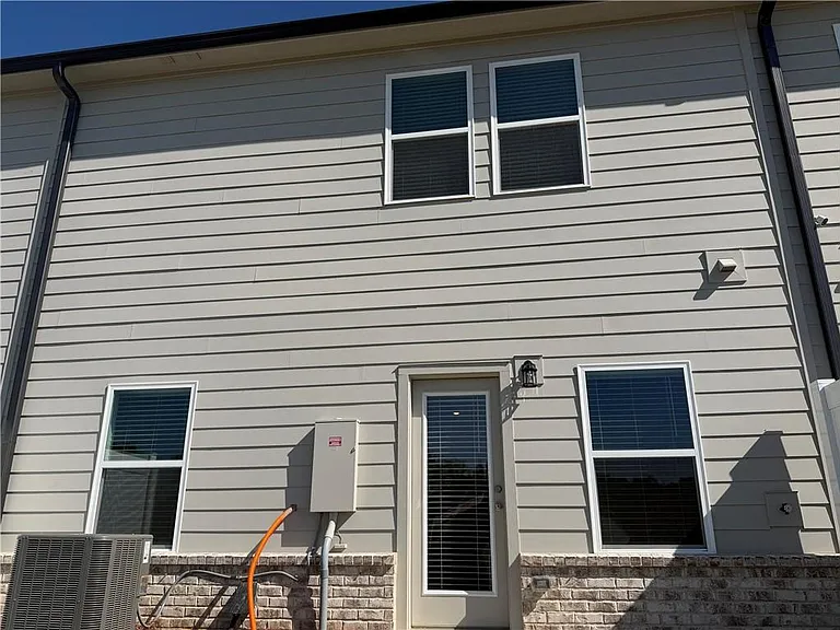 6715 Armonia Dr SW — Photo 27
