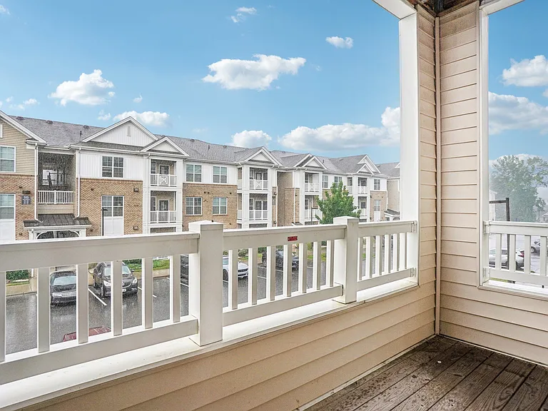 Belmont at Tryon Apartments — Photo 29