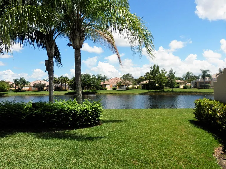 11547 SW Rockingham Dr — Photo 25