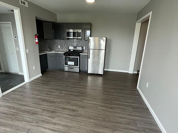 3rd image of 38 Winans St APT 14