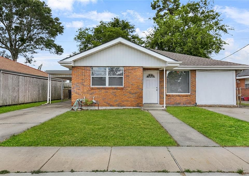 1st image of 3120-22 Pakenham Dr