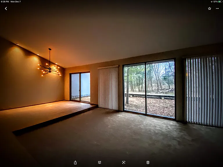 7S560 Donwood Dr E — Photo 22