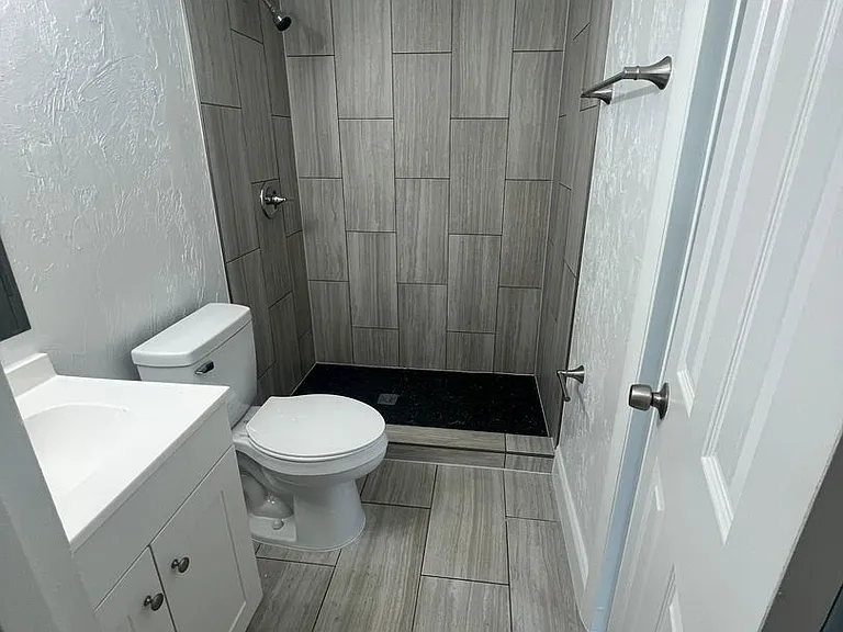 2227 Nottingham Rd — Photo 28