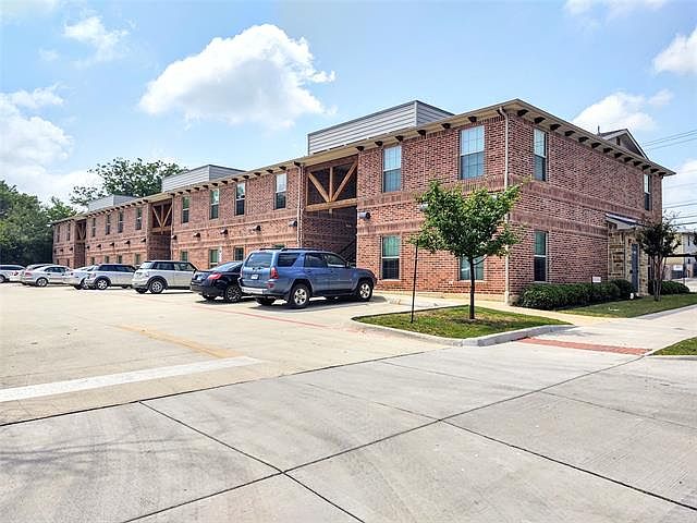 1st image of 2505 W Hickory St APT 10