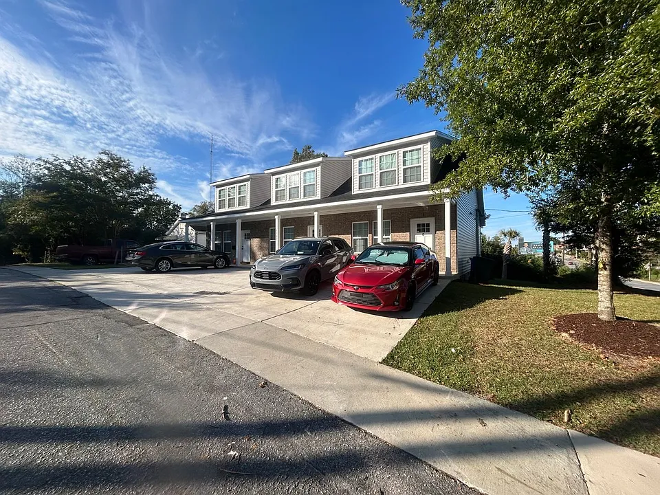 1127C Page St