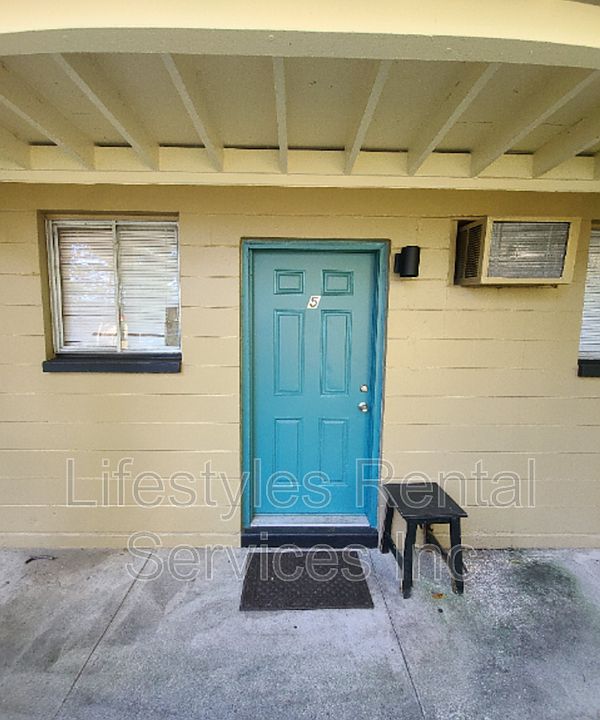 2nd image of 10342 Atlantic Blvd #5
