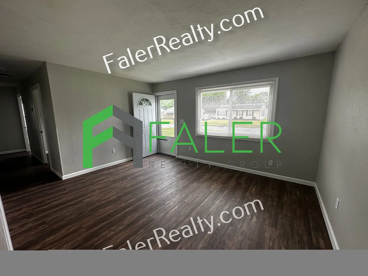 Beautifully Remodeled Home - Available NOW! — Photo 3