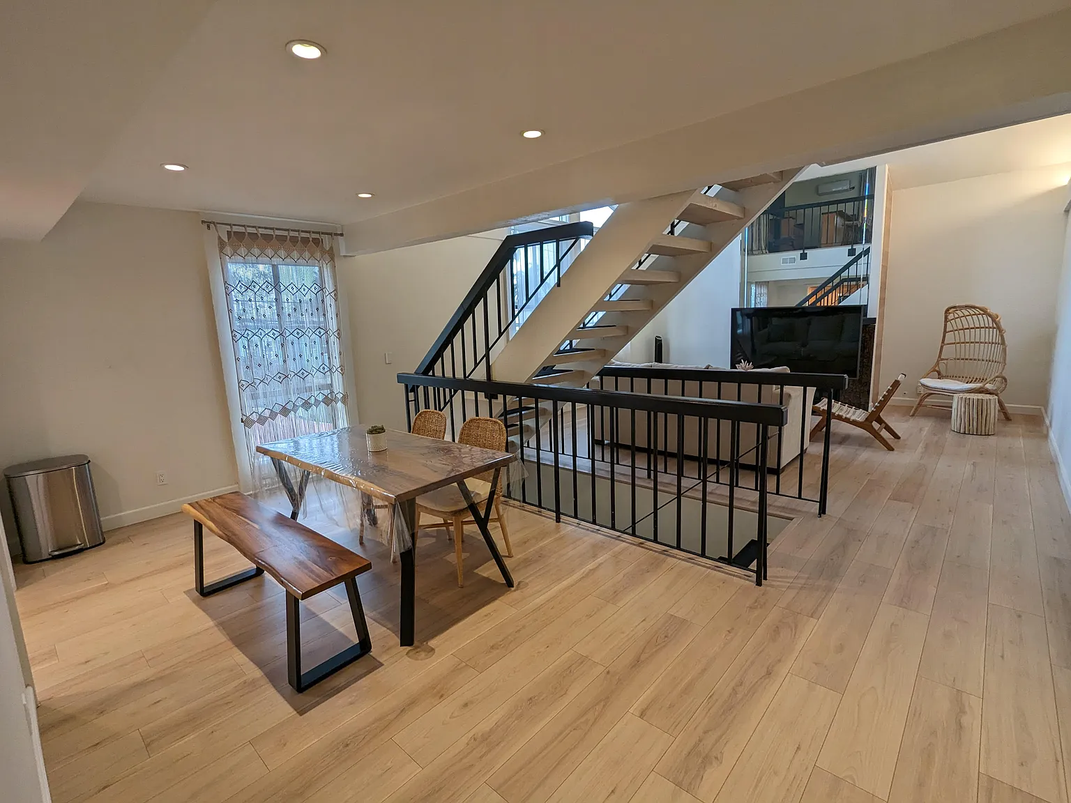 3 bed, 1500 sqft, $6,500 — Photo 4