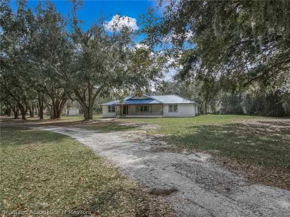2115 State Road 62, Bowling Green, FL 33834