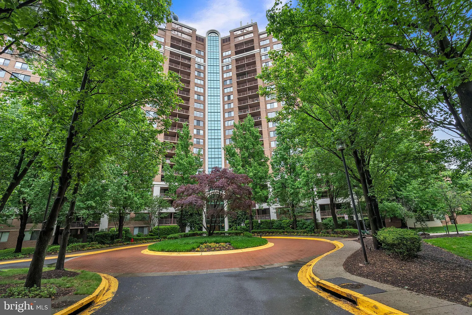 10101 Grosvenor Pl APT 2014 photo 1