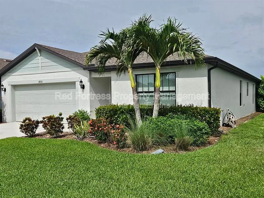 4 bed, 2.0 bath, 1850 sqft, $2,299 — Photo 3