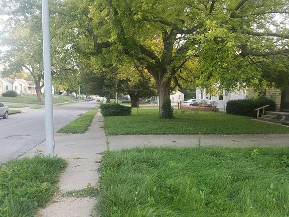 4th image of 6048 S 41st Ave