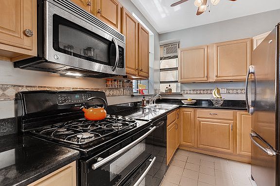 2nd image of 370 W 118th St APT 5E