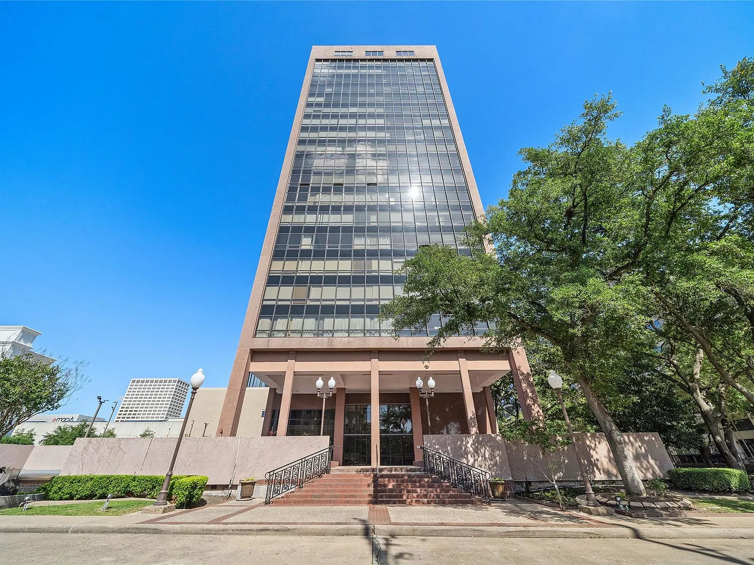 2 bed, 2.0 bath, 1449 sqft, $2,890 — Photo 3