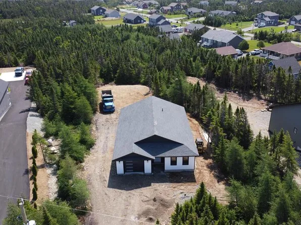 101-103 Medalsis Pond Road, Flatrock, NL A1K1C9