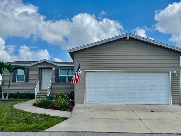 323 Hague Dr, Ellenton, FL 34222