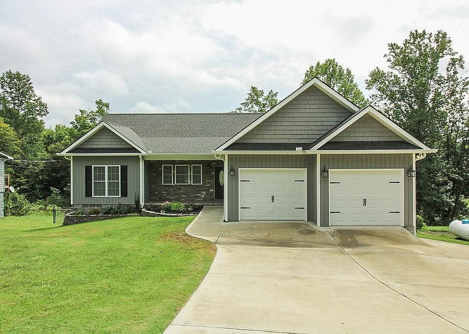 1st image of 2141 E Ridgewood Dr