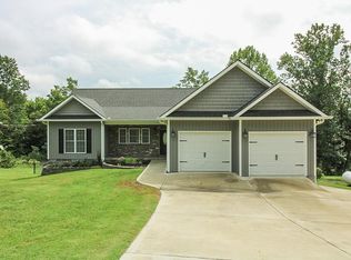 2141 E Ridgewood Dr, Louisville, TN 37777