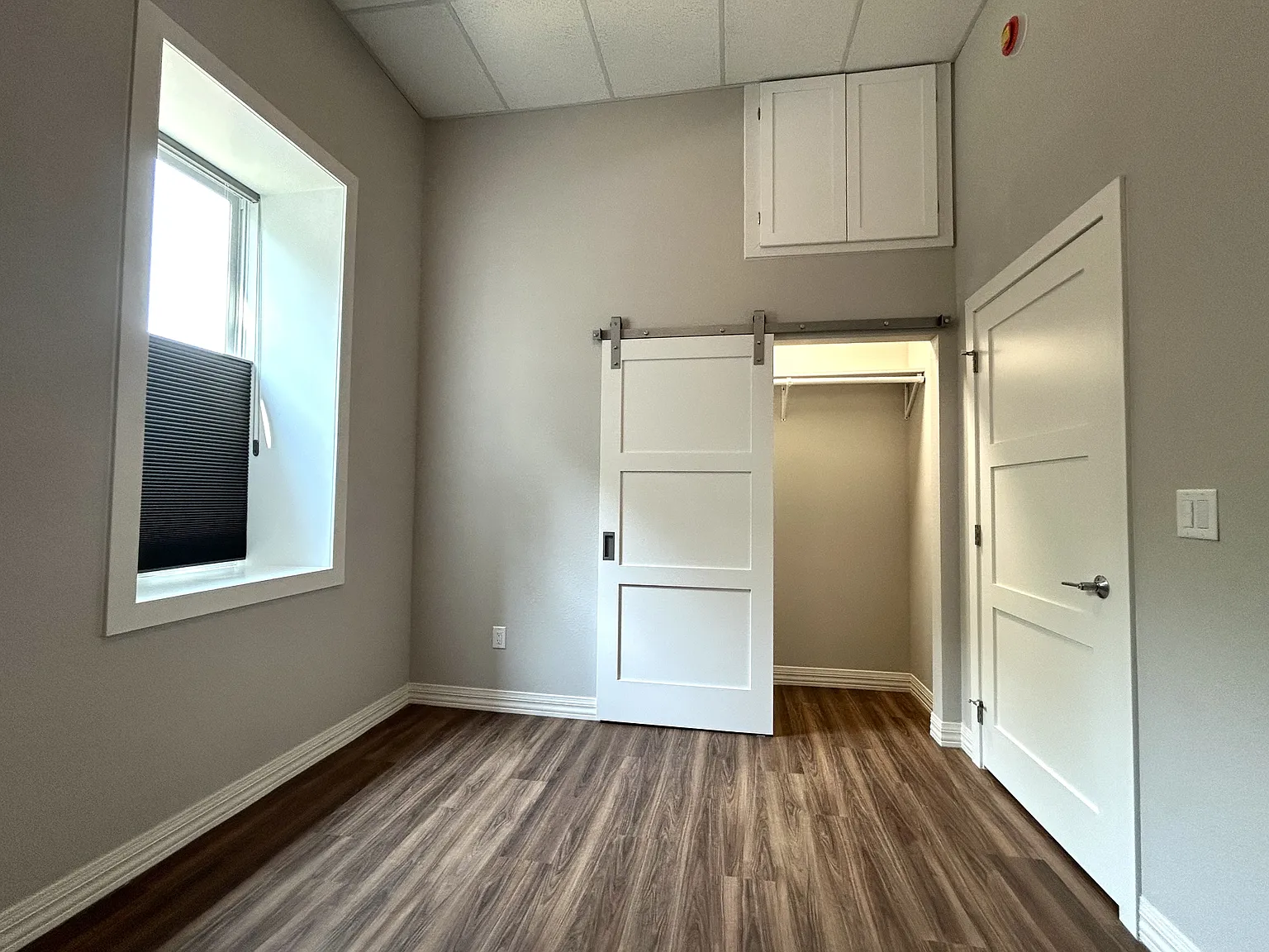 204 4th Avenue - 103 — Photo 3