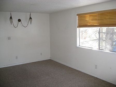 4th image of 1545 Tionontati St