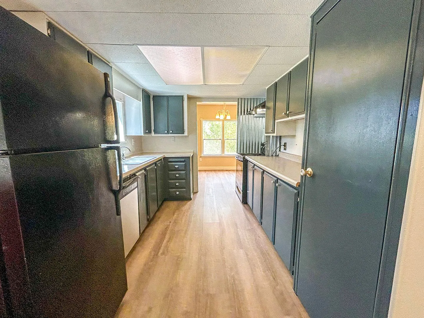 Single Level Home In Aumsville ~ 8798 Holmquist Rd SE — Photo 4