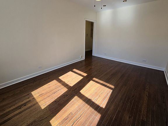 4th image of 5641 N Magnolia Ave APT 1D