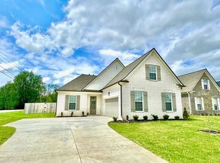 8747 Shipp Cv, Millington, TN 38053