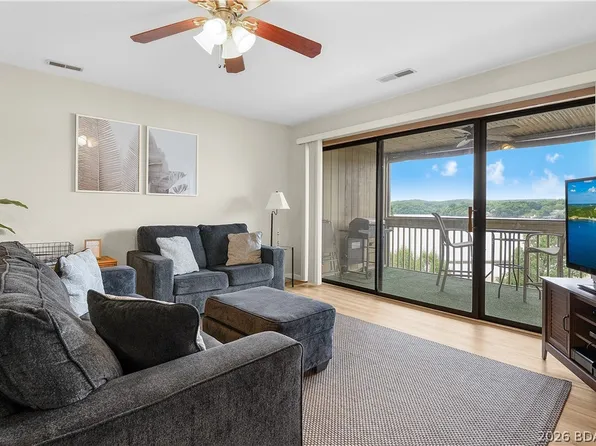 2500 Bay Point Ln APT 233, Osage Beach, MO 65065