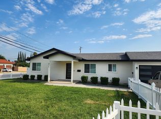 851 W 10th St, Corona, CA 92882