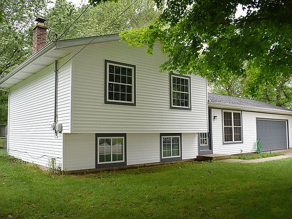 2nd image of 18240 Brewster Dr