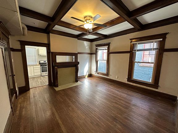 2nd image of 182 W 1st Ave #184