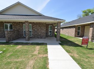 427 Cynisca St UNIT B, Waxahachie, TX 75165