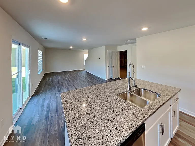 2259 Meadow Stream Dr — Photo 5