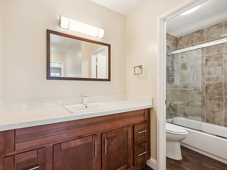 1910 Berryman Street — Photo 15